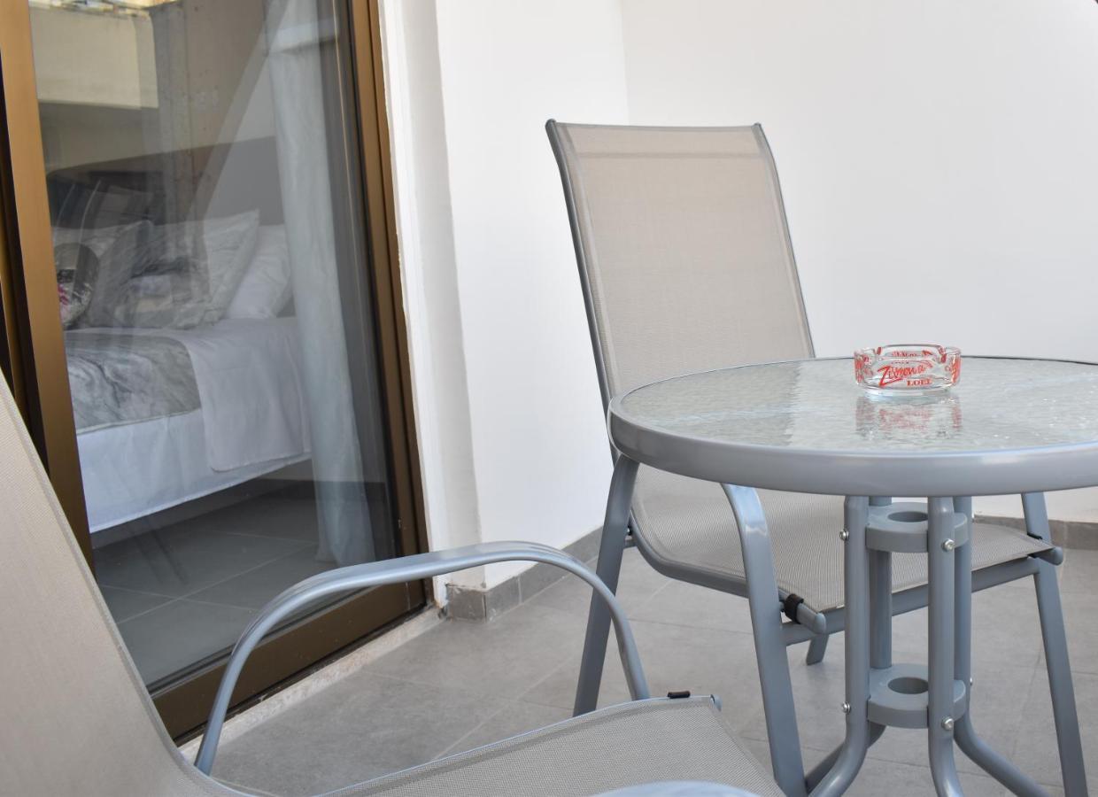 Marias Apartment - In City Centre,Near Beach Larnaca Bagian luar foto